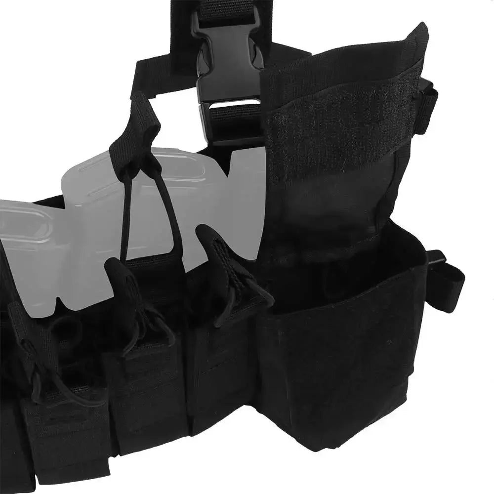 Gilet tactique chest rig avec poches avant et portes chargeurs 