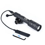 Lampe tactique picatinny puissante avec déport et fonction stroboscope Zone Tactique