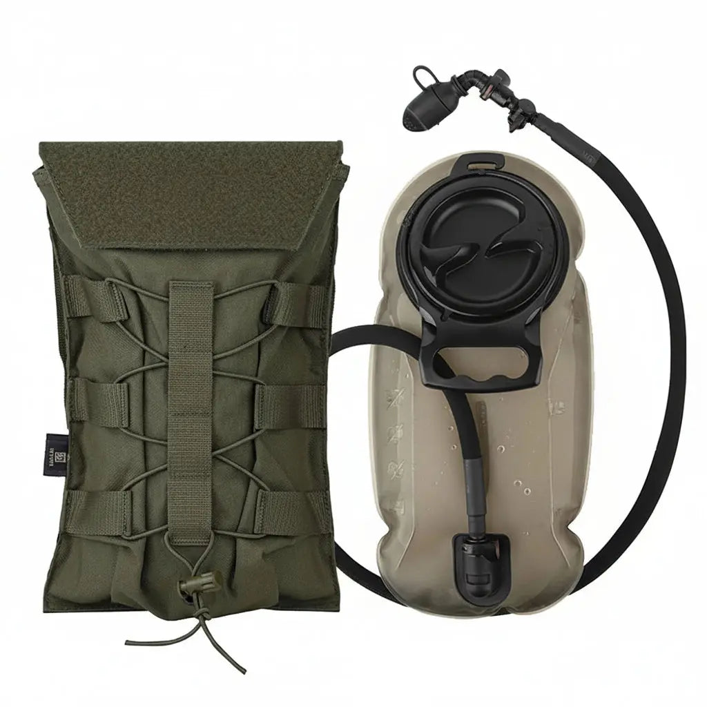 Poche hydratation tactique 1.5L avec housse MOLLE et élastique Zone Tactique