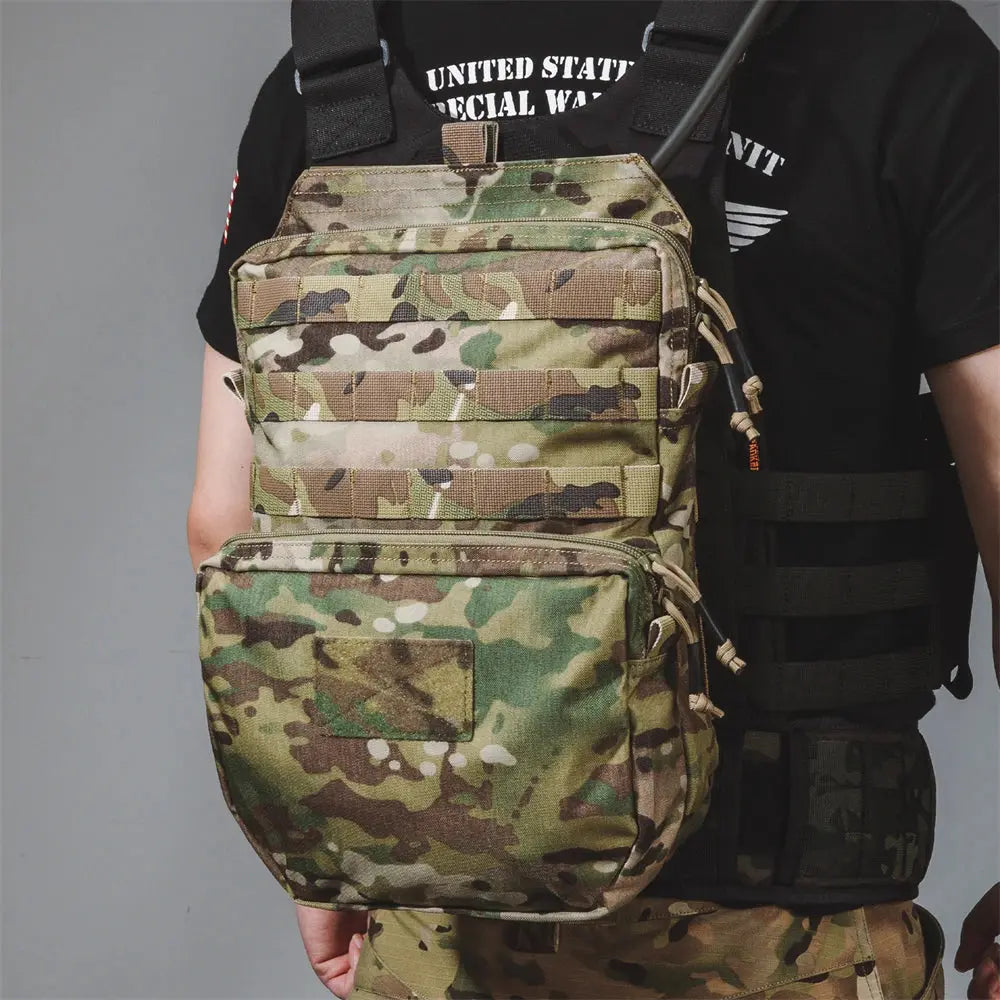 Sac backpanel MOLLE multi poches avec compartiment hydratation 3L 