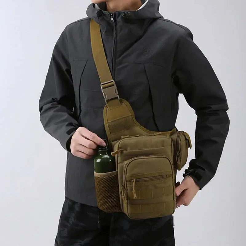 Sac poitrine tactique MOLLE porte équipement et EDC 